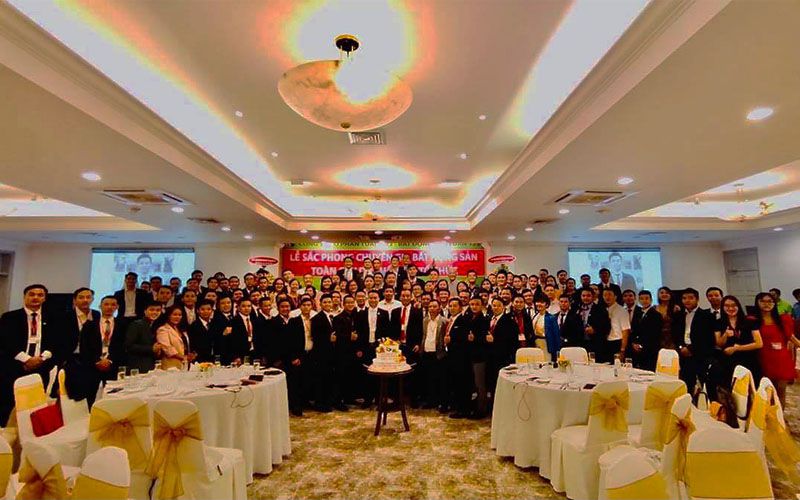 TUẤN 123 TUYỂN NHÂN VIÊN KINH DOANH NHÀ PHỐ HỒ CHÍ MINH THU NHẬP CAO