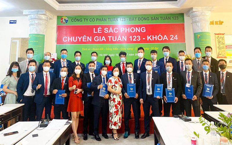 Bất Động Sản Tuấn 123 Tuyển Dụng Nhân Viên Kinh Doanh Tại TP.HCM