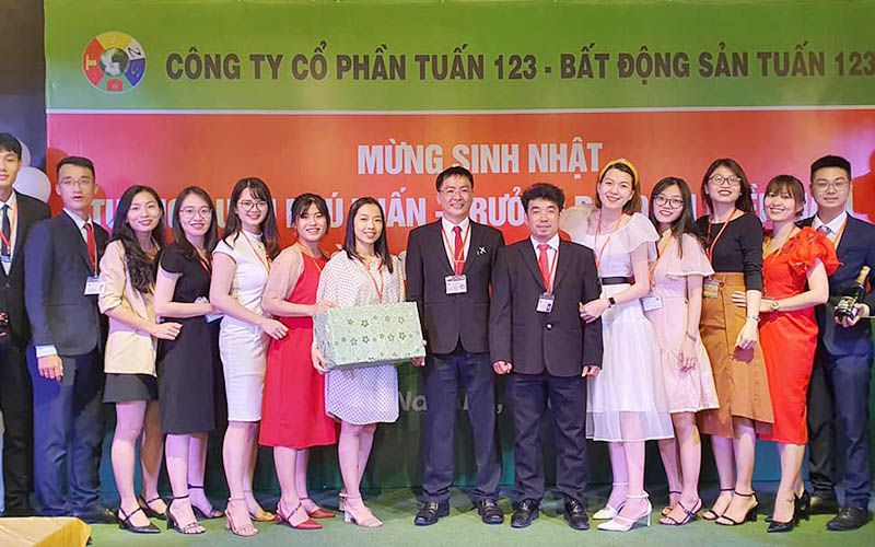 Bản Tin Thời Sự Nội Bộ Tập Đoàn Tuấn 123 - Số 140-18/11/2021