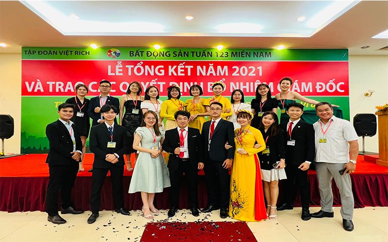 Tuấn 123 Tuyển Dụng Nhân Viên Bán Nhà Phố Tại TP.HCM